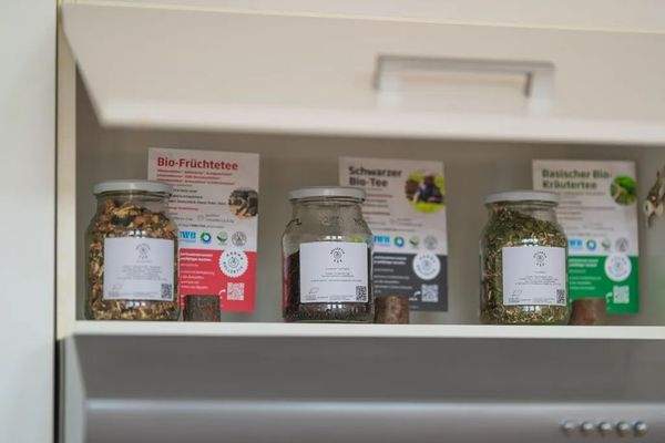 4cc6a9fb-91dd-4ce7-8c15-ae412f796e81