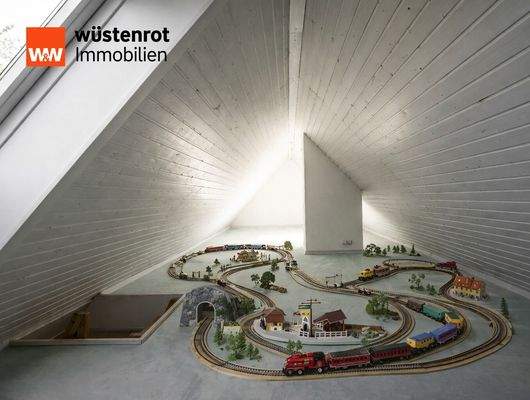 Dachspitze Beispiel Spielzeugeisenbahn