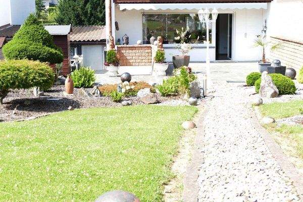 Hausansicht Gartenseite