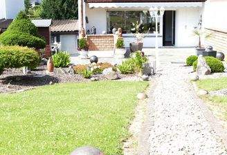 Hausansicht Gartenseite