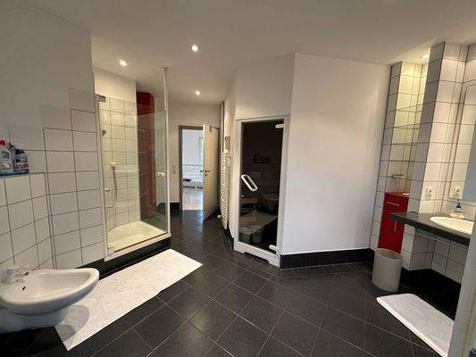Badezimmer mit Sauna