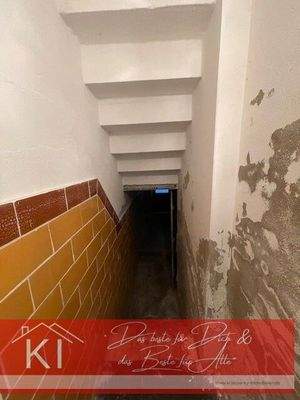 EG Zugang Keller/ Waschhaus und Badezimmer