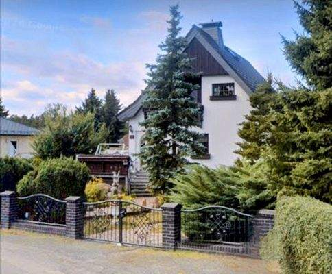 Wohnhausansicht (Straßenseite)