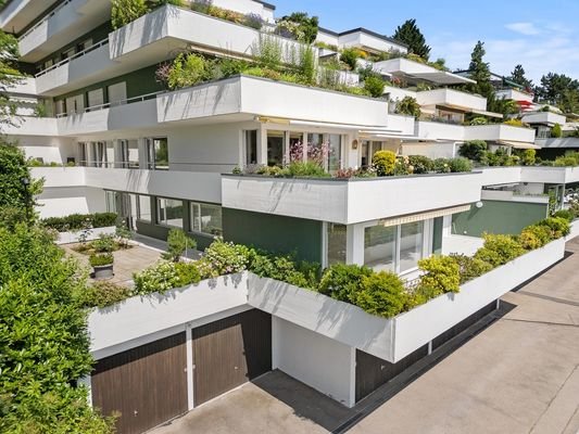 Wohnung und umliegende Terrasse