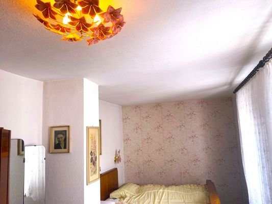 2. Schlafzimmer 1. OG
