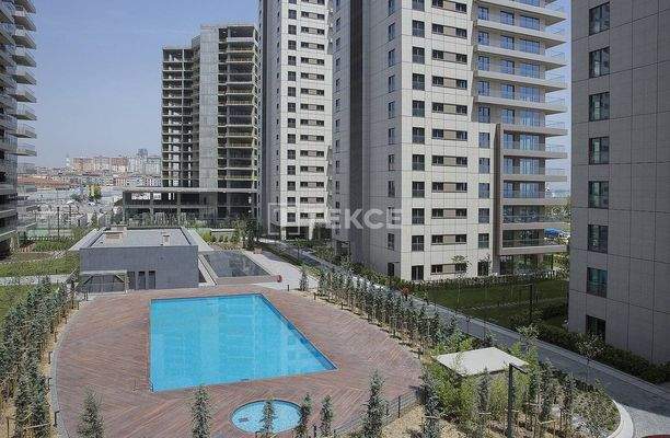 Real Estate in a Beachfront Project in Bakırköy İstanbul