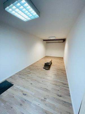 Untergeschoss - linker Lagerbereich.jpeg