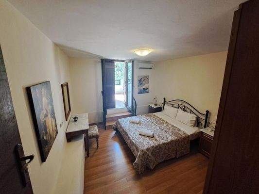 Kreta, Douliana: Elegante Maisonette mit atemberaubendem Bergblick zu verkaufen