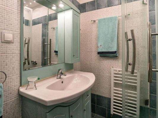 Kreta, Roussospiti: Einzigartige Villa mit separatem Apartment auf großem Grundstück mit Pool zu verkaufen