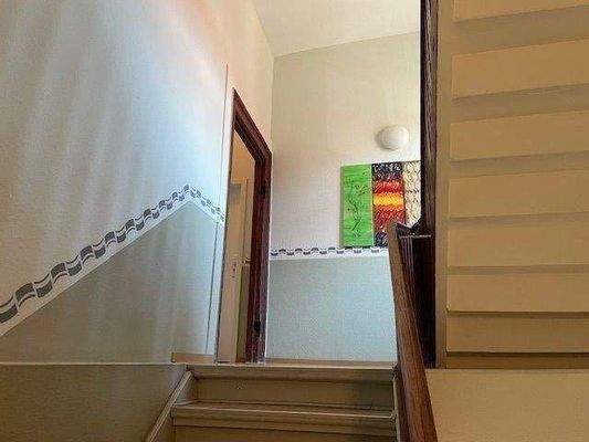 Treppenhaus, Zugang zur Wohnung/Büroeinheit im OG