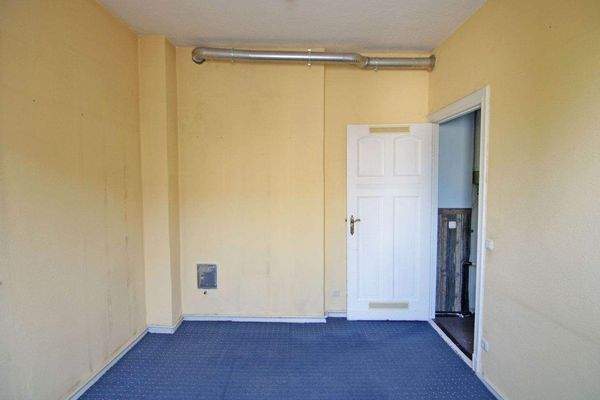 Hofseitiges Zimmer 2