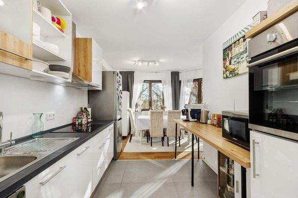 Einbauküche mit viel Stauraum