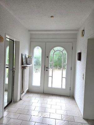 Entree und geräumige Diele