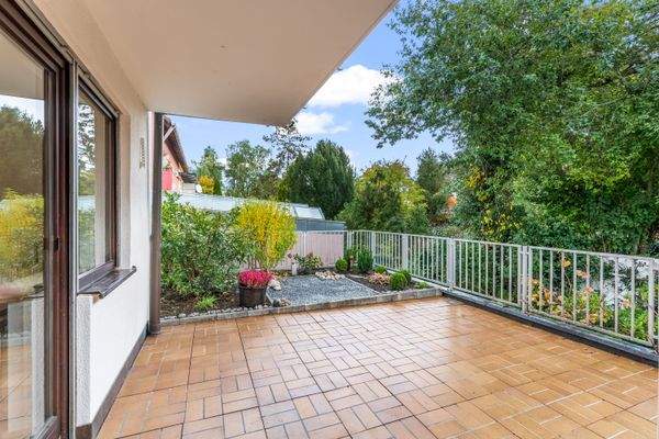 Terrasse mit eigenem Beet 