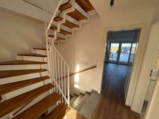 Maßgefertigtes Treppengeländer zum DG