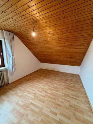 Büro/weiteres Kinderzimmer
