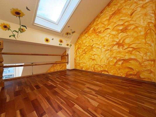 Galerieebene: Zusätzlicher Platz für Lesen, Arbeiten und Träumen