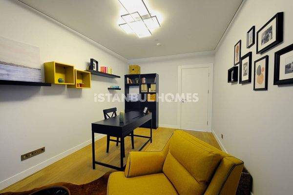 Contemporary Real Estate in Luxury Complex in Atasehir