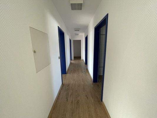 Gewerbefläche - Industriestraße 6 - Flur rechts