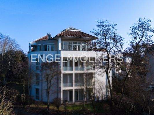 Hausansicht von der Straße