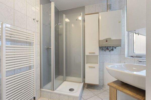 Badezimmer EG Dusche