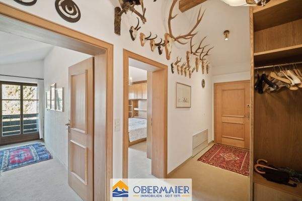 07_großzügiger_Eingangsbereich