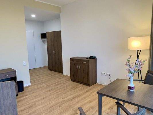 7. Whg 1.07, 1-Zimmer-Whg, Wohnraum 2