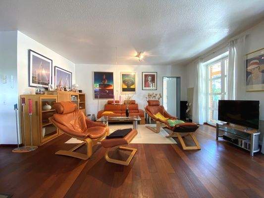 Hochwertiges Echtholzparkett