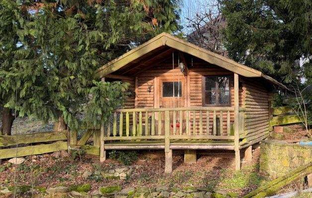 Idylle mit Gartenhaus