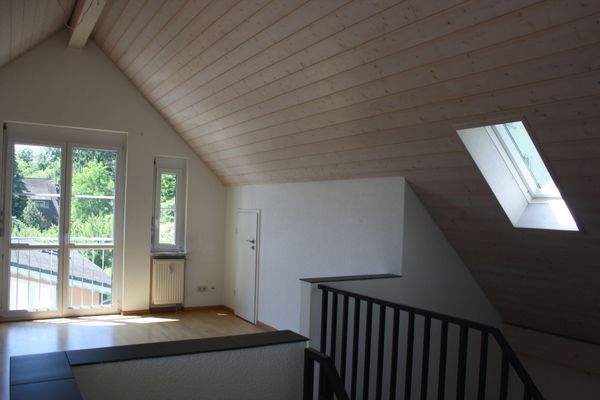 Galerie mit Zugang zum Abstellraum