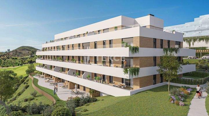 Energy-Efficient Homes with Golf Views in Mijas