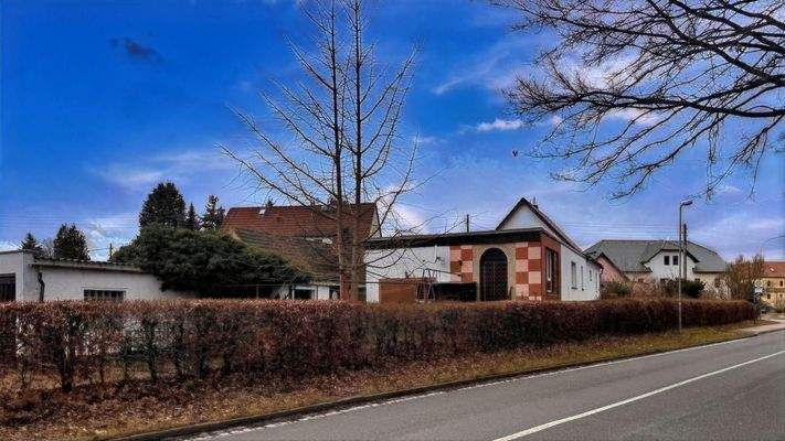 Straßenansicht Ostseite