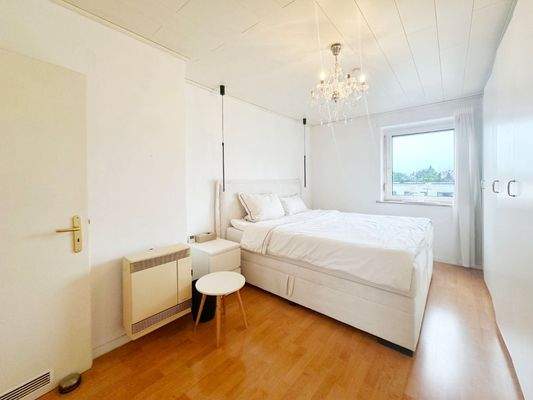 Schlafzimmer (zum Innenhof)