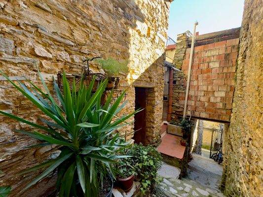 IM985_18 TERRA ITALIA IMMOBILIEN_TERRA ITALIA IMMO