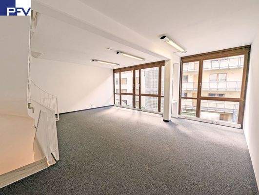 1.OG Referenzeinheit unrenoviert