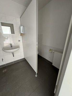 Sanitär Damen WC.jpg