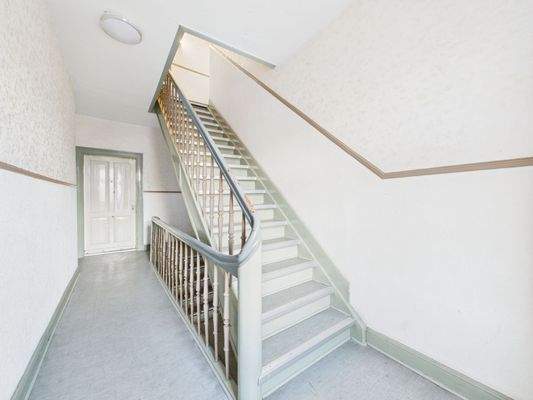 Treppenaufgang zum DG