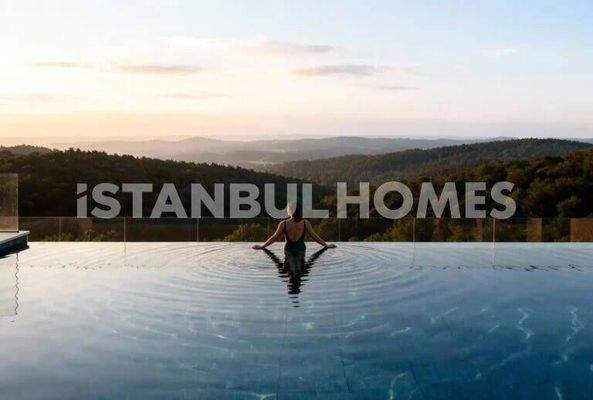 Forest-View Apartments in a Prestigious Complex in Istanbul Sariyer