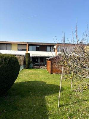 Rückansicht und Garten