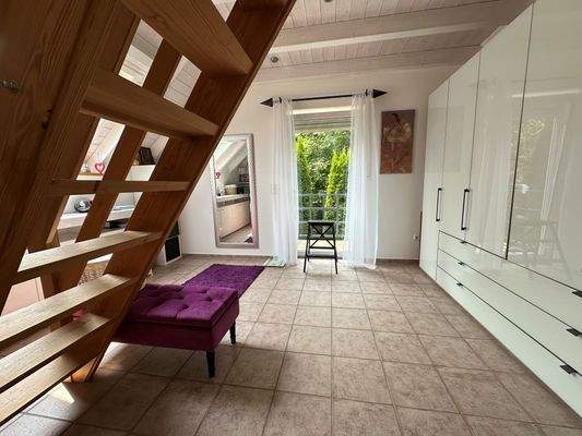 Ankleide mit Balkon.jpg