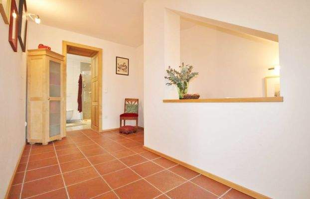 Flur - Whg.-Nr. 1 (1.OG)