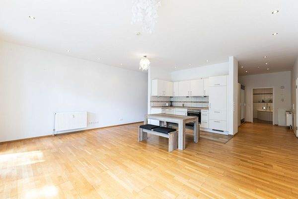 Wohn- und Essbereich_