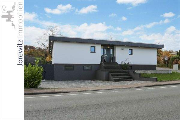 003 - Straßenansicht