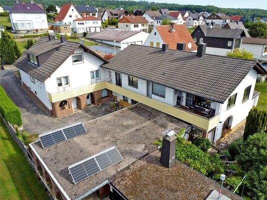 Seitenansicht der Immobilien