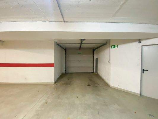 28 Tiefgarage