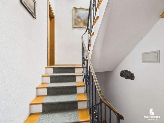 Aufgang zum 2.OG