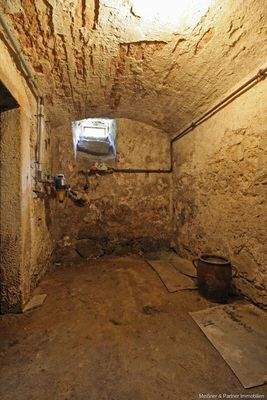 Hausanschlussraum im Keller