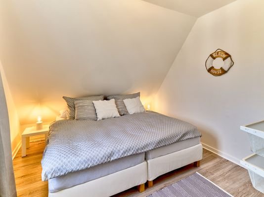 Schlafzimmer II im OG