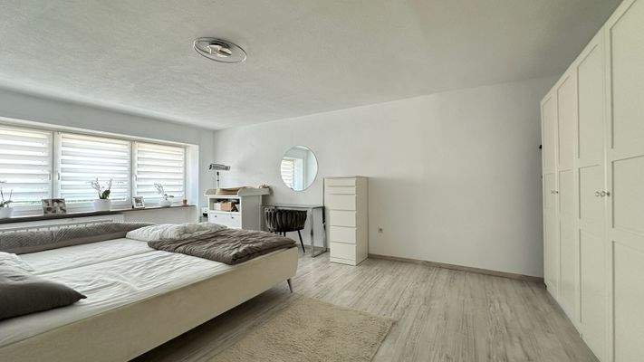 1. Schlafzimmer (EG)