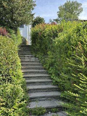Treppe zur Immobilie
